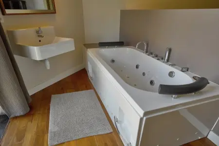 Château Froidthier, Château confortable à Thimister-Clermont avec piscine - Photo 27