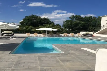 Turquoise, Maison de vacances spacieuse avec piscine à Moriani-Plage - Photo 1