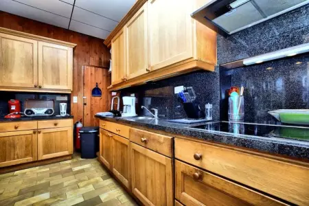 Les Genets, Luxueuse maison de vacances à Érezée avec jacuzzi - Photo 8