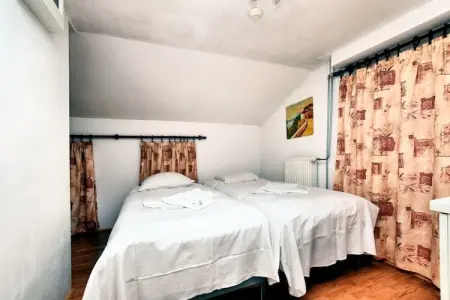 Les Genets, Luxueuse maison de vacances à Érezée avec jacuzzi - Photo 10