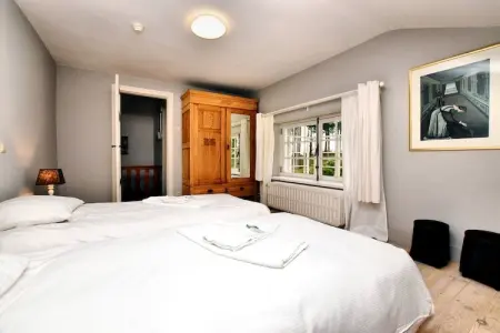 Les Genets, Luxueuse maison de vacances à Érezée avec jacuzzi - Photo 13