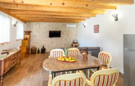 Location Maison 4 personnes à Mliniste - Photo 4