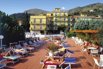 Apartamento en Pietra Ligure,Residence Morelli Pietra Ligure - TR1 / C6 ILI02233-DYC N°879217