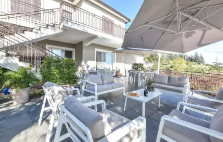 Location Maison 12 personnes à Viagrande - Photo 1