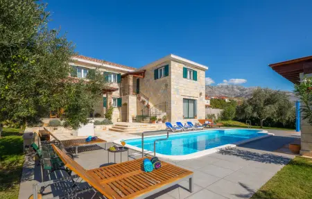 Location Maison 9 personnes à Zrnovnica - Photo 9