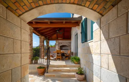 Location Maison 9 personnes à Zrnovnica - Photo 21