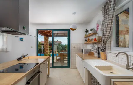 Location Maison 9 personnes à Zrnovnica - Photo 27