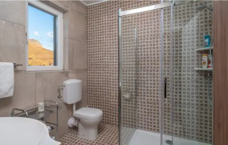 Location Maison 9 personnes à Zrnovnica - Photo 40