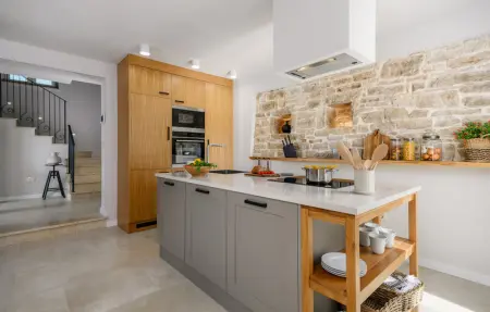 Location Maison 8 personnes à Tinjan - Photo 4