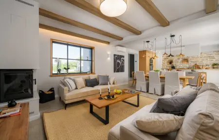 Location Maison 8 personnes à Tinjan - Photo 23