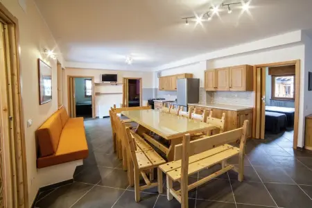 Chalet Antey Grande Diciotto, Le chalet se trouve dans un quartier calme et ensoleillée de Antey Saint-André. - Photo 10