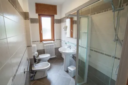 Chalet Antey Grande Diciotto, Le chalet se trouve dans un quartier calme et ensoleillée de Antey Saint-André. - Photo 25