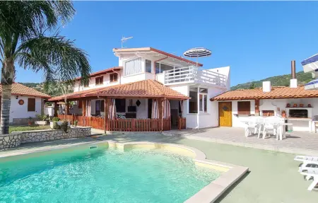 Location Maison 12 personnes à RICADI - Photo 8