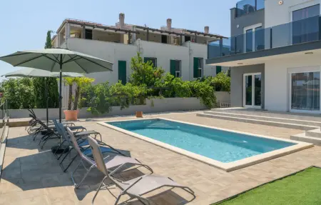 Location Maison 10 personnes à Liznjan - Photo 9