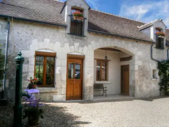 Casa rural en Nouans les Fontaines,Gîte spacieux avec jardin, proche Châteaux de la Loire, idéal pour familles et amis, jeux et plancha FR-1-381-406 N°830058