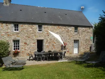 Gite à Saint Christophe du Foc,Maison historique avec jardin, 4 chambres - Cotentin, proche Cherbourg FR-1-362-457 N°830068