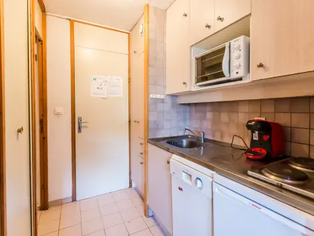 Charmant studio à Montchavin proche pistes, balcon, parking, équipé pour 4 pers. - Photo 2