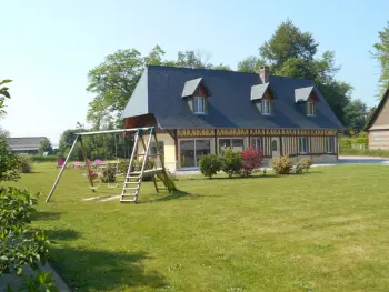 Gite à Greuville,Gîte spacieux près des plages de Quiberville, idéal familles, jardin clos, animaux acceptés FR-1-441-556 N°830103