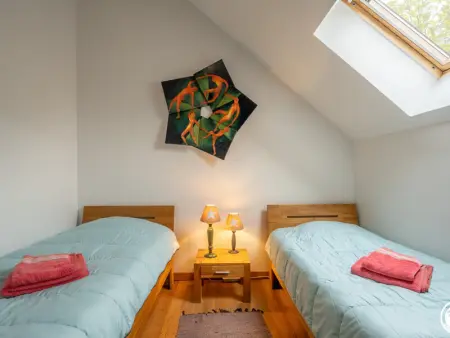 Spacieux gîte 4 chambres avec jardin privé, cheminée et équipements complets, idéal famille et amis - Photo 12