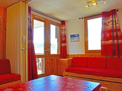 Appartement in La Plagne Montchavin Les Coches, Appart 6 pers - proche pistes & commerces, parking gratuit - L945903