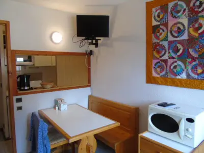 Appartement à Valfréjus, Studio à Valfréjus près des pistes, balcon ouest, 3 pers FR-1-561-39 N°879910