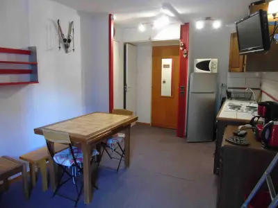 Appartement à Valfréjus, Studio cabine près télécabine, wifi, parking, 4 pers - L967068