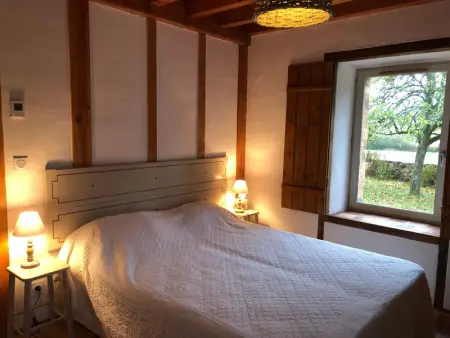 Gîte familial restauré en pleine nature avec terrasse, proche forêt, idéal pour groupes et PMR - Photo 9