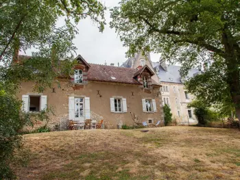 Gite à Arthon,Gîte cosy en Berry avec jardin et parking, proche de Châteauroux, pour 10 personnes FR-1-591-31 N°830151