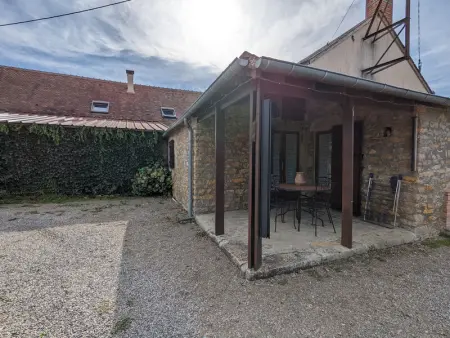 Gîte familial près de Nohant avec jardin, cheminée, garage et WIFI gratuit - Photo 1