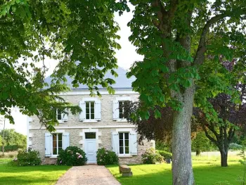 Gite à Migné,Maison de maître au cœur du Berry avec étang privé, grand jardin et vaste propriété FR-1-591-116 N°830191