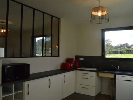 Maison éco-responsable avec terrasse, jardin privé et aménagement fauteuil roulant à Pouligny-Saint-Martin - Photo 8