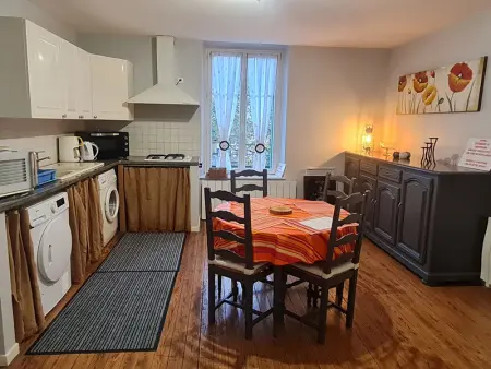 Charmant Gîte au Cœur d'Haraucourt - Proche de Nancy, Jardin Privatif, Wifi, Parking Gratuit - Photo 6