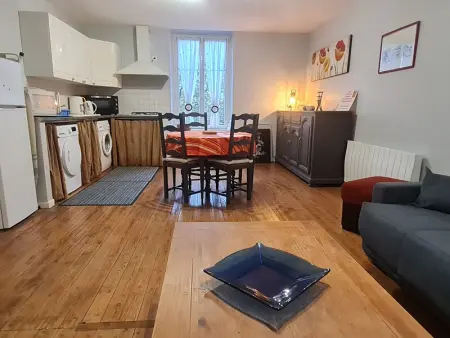 Charmant Gîte au Cœur d'Haraucourt - Proche de Nancy, Jardin Privatif, Wifi, Parking Gratuit - Photo 7