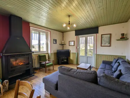 Gîte spacieux en ancienne ferme rénovée, idéal pour familles et amis – proche randos et sites touristiques - Photo 2