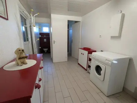 Chalet familial avec grand jardin et équipements pour enfants, à 500m du centre de Ban-sur-Meurthe - Photo 8