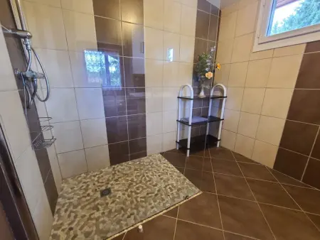 Gîte confortable à Plombières-les-Bains, proche thermes, nature et ski - Photo 4