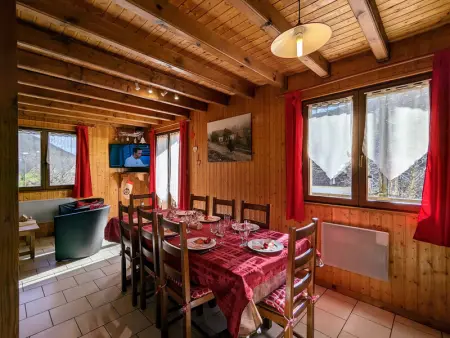 Chalet confortable 3 chambres, proche Gérardmer, avec garage, balcon et équipements bébé. - Photo 13