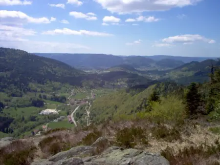 Chalet confortable 3 chambres, proche Gérardmer, avec garage, balcon et équipements bébé. - Photo 31