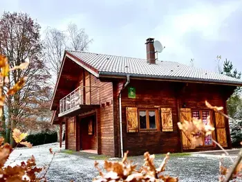 Cottage in Taintrux,Chalet confortable avec cheminée à Taintrux FR-1-589-222 N°830402