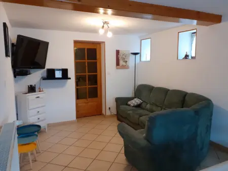 Gîte authentique avec terrasse couverte, 16 km de Gérardmer, 4 chambres, équipement bébé, Wi-Fi inclus - Photo 4