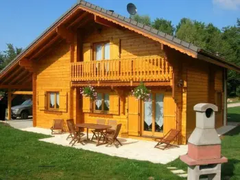 Casa rural en Saint Nabord,Chalet chaleureux avec sauna, terrain, terrasse et babyfoot à Saint-Nabord FR-1-589-255 N°830417