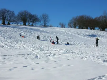 Chalet chaleureux avec sauna, terrain, terrasse et babyfoot à Saint-Nabord - Photo 11