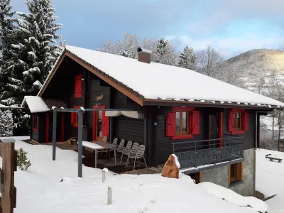 Cottage in Cornimont,Chalet chaleureux à Cornimont - 3 chambres, terrasse, proche village et activités montagnardes FR-1-589-296 N°830430