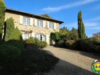 Gite à Polignac,Ferme XVIe siècle rénovée avec jardin clos et WiFi FR-1-582-119 N°830459