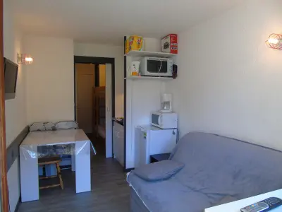 Appartement à Valfréjus, Studio cosy à deux pas des pistes, balcon, équipements modernes et parking gratuit - L967193