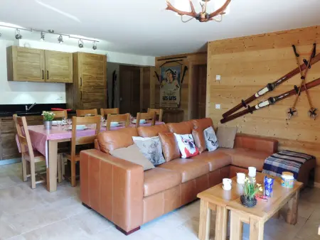 Appartement à Les Gets, Grand appartement familial avec garage et WiFi, 3 chambres pour 8 personnes - L942034