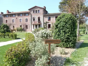 Agriturismo a Cugand,Maison de caractère avec piscine commune, proche du Puy du Fou et de Nantes FR-1-426-107 N°830489