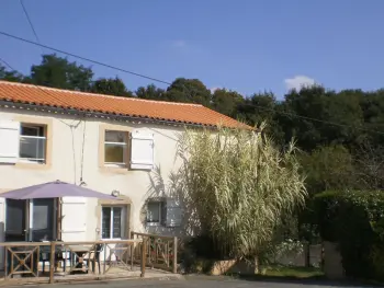 Agriturismo a La Gaubretière,Maison de campagne rénovée avec 3 chambres, terrasses privatives et découverte de ferme active FR-1-426-154 N°830504