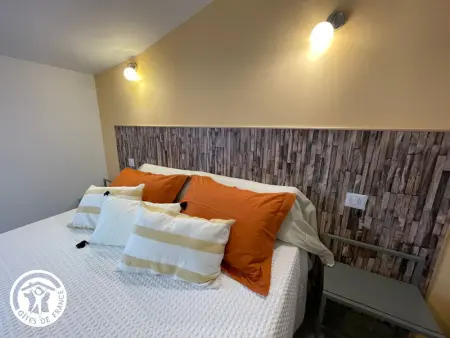 Gîte rénové avec jardin clos, proche plages, Wifi, parking pour voiture électrique - Photo 8