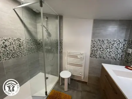 Gîte rénové avec jardin clos, proche plages, Wifi, parking pour voiture électrique - Photo 10